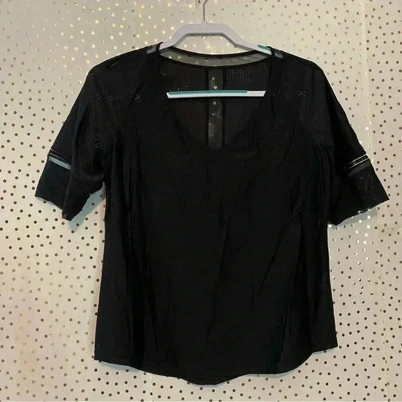 Lululemon Black Mesh Top - Picture 2 of 8